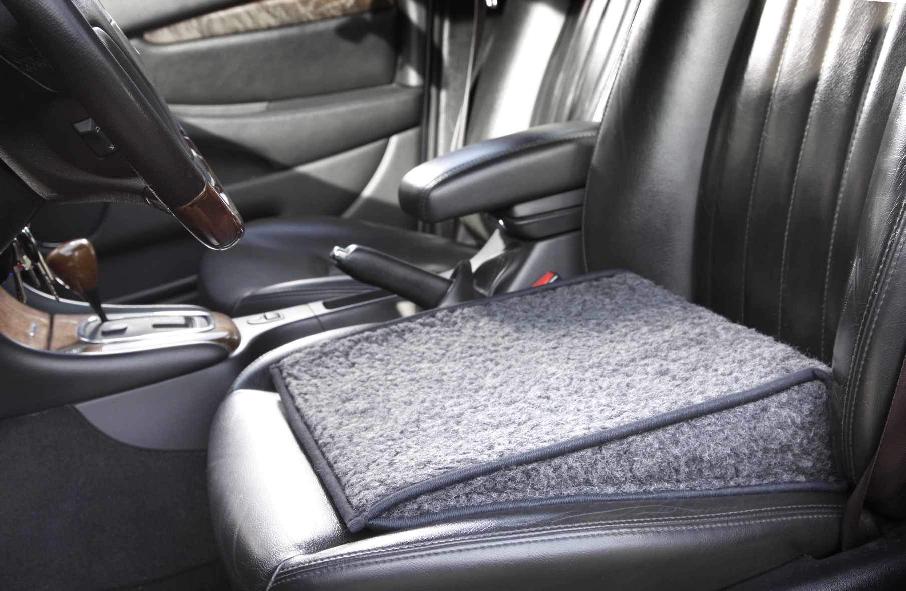 Schurwoll-Keilkissen