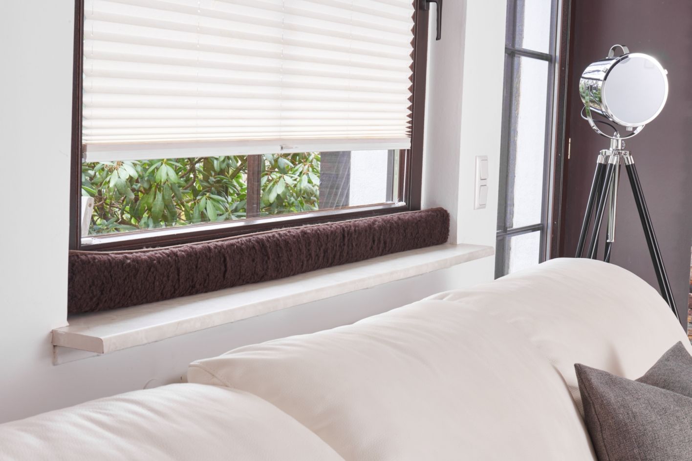 Schurwoll-Zugluftstopper für Fenster