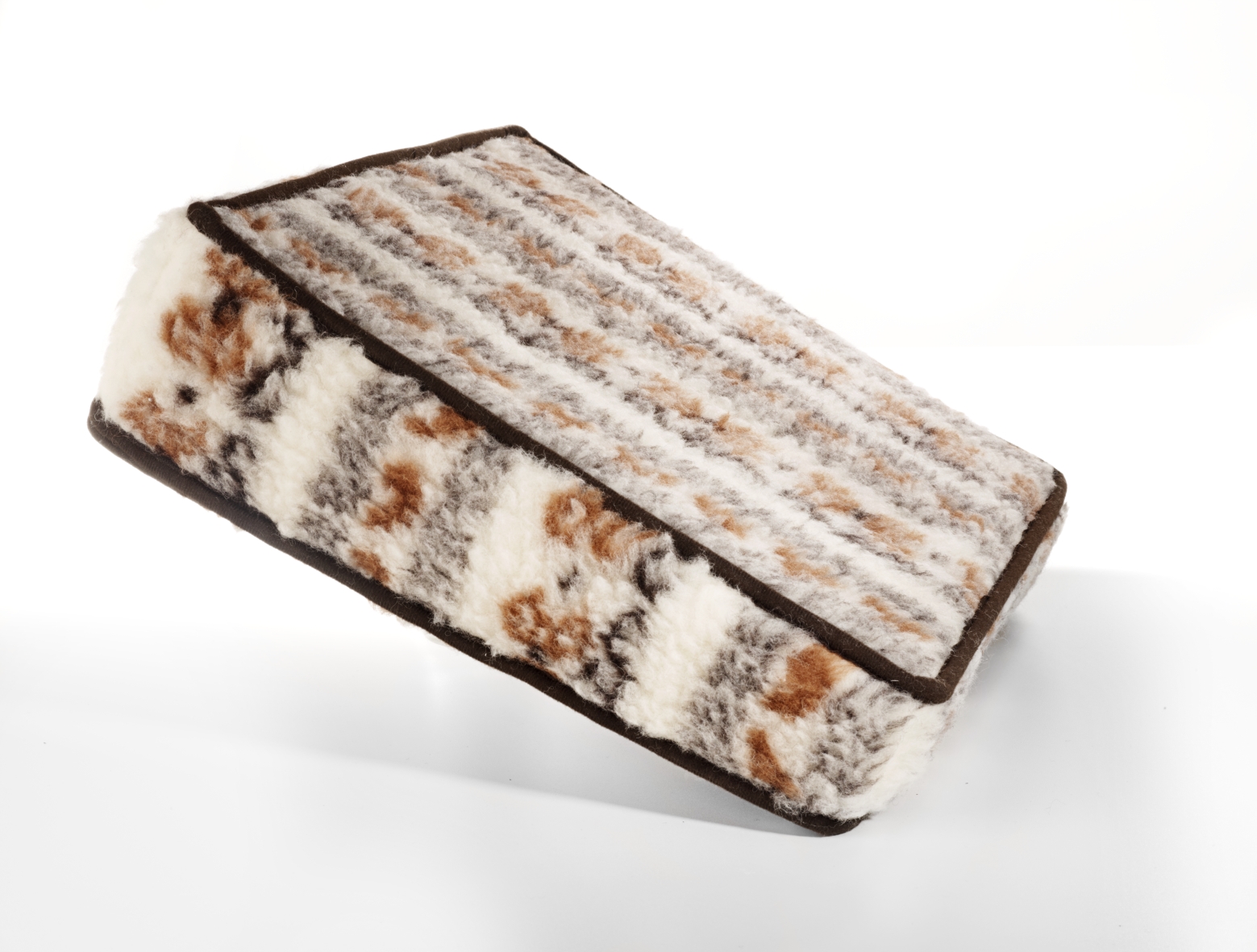 Schurwoll-Aufstehhilfe mit Keilform